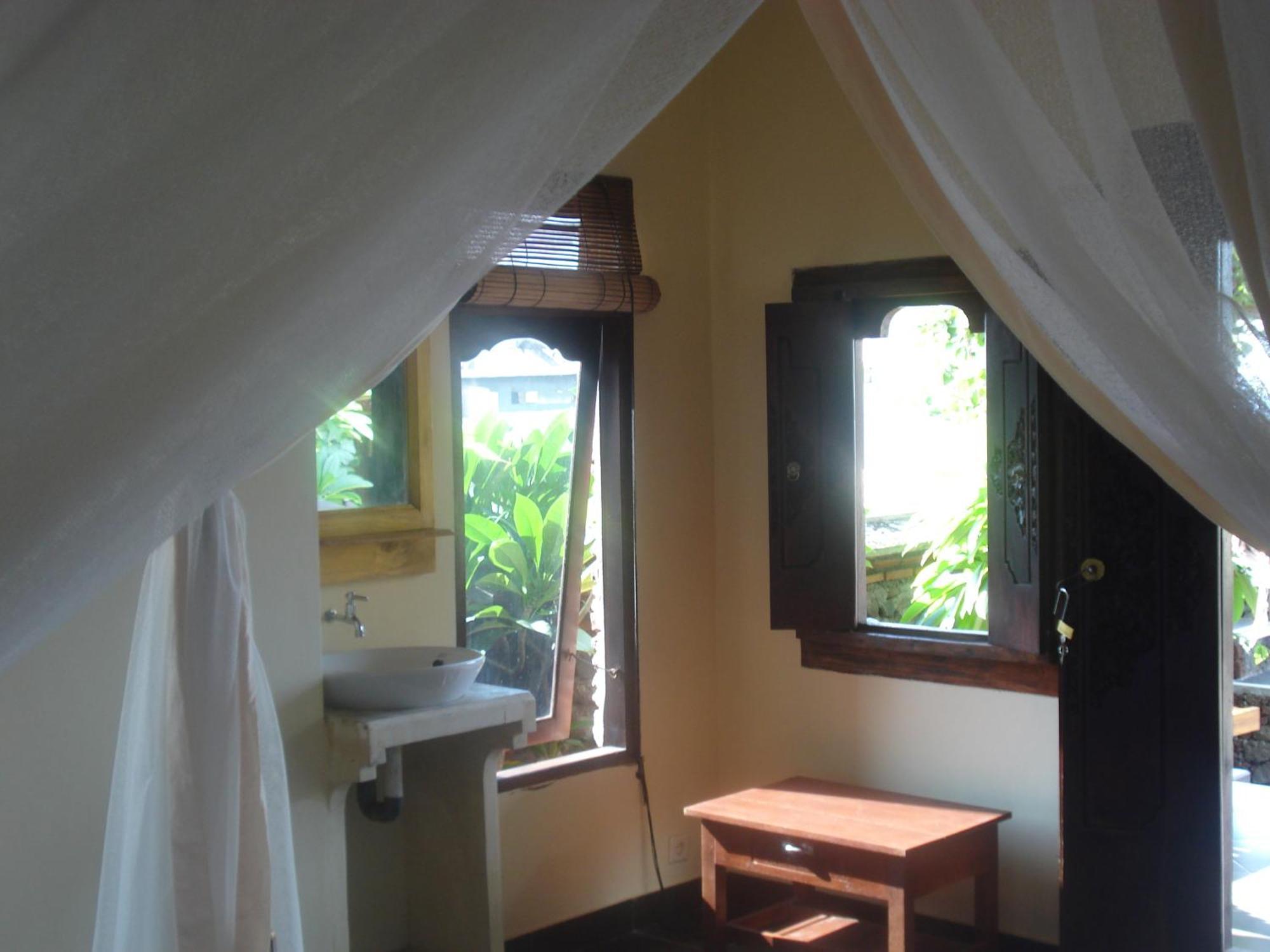 Bulih Beach Bungalows Амед Екстер'єр фото