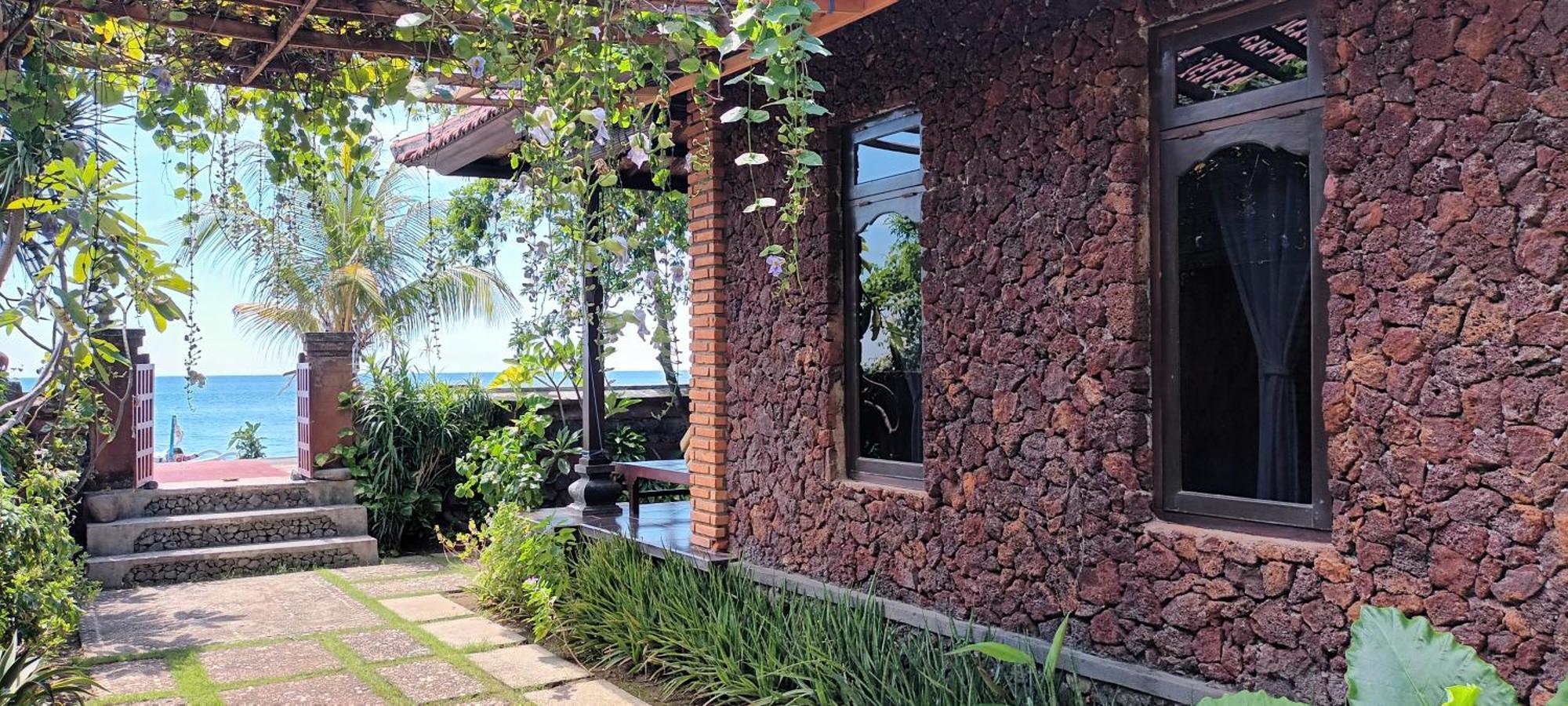 Bulih Beach Bungalows Амед Екстер'єр фото